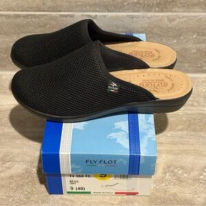 FlyFlot slip on shoes